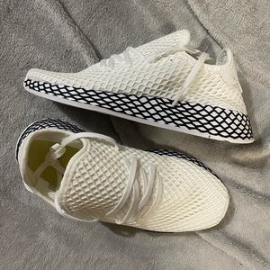 Adidas Deerupt BRAND NEW